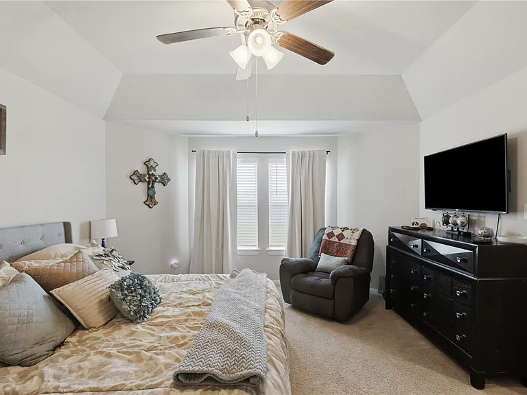 1878 Taggart Trl — Photo 11