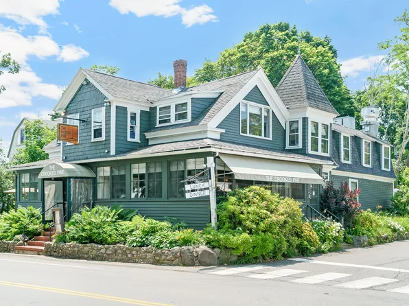 30 Shore Road, Ogunquit, ME 03907