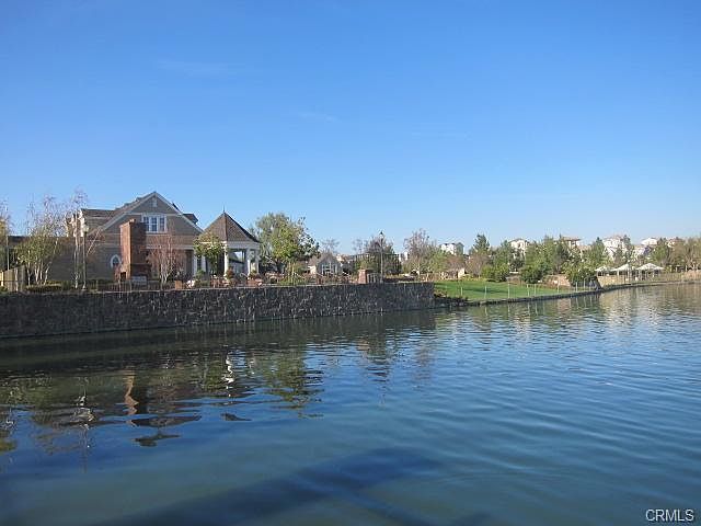 Harveston Lake