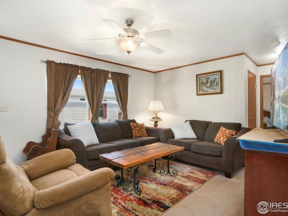 2nd image of 10558 Ashwood St #313