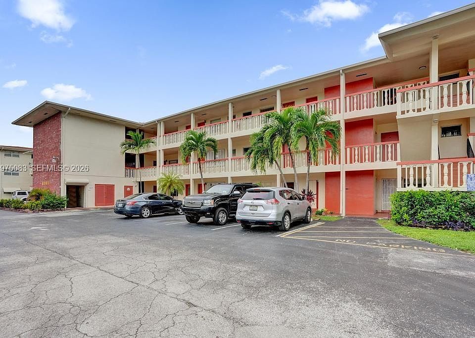 1st image of 4731 NW 10th Ct APT 314