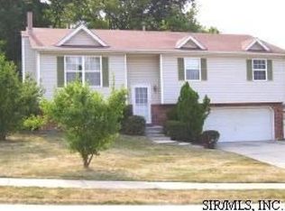 616 Meadowlark St, Troy, IL 62294