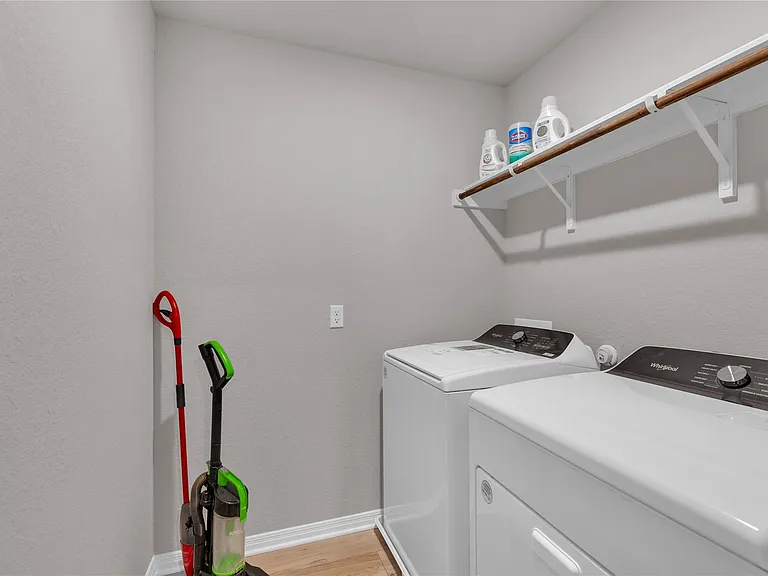 6401 Night Chinook Dr — Photo 29