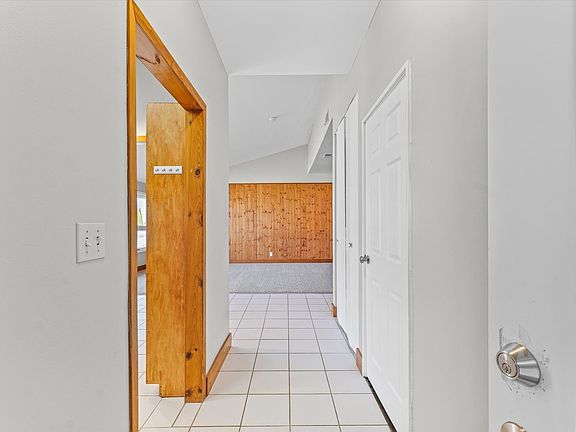 4th image of 1612 Golfview Rd