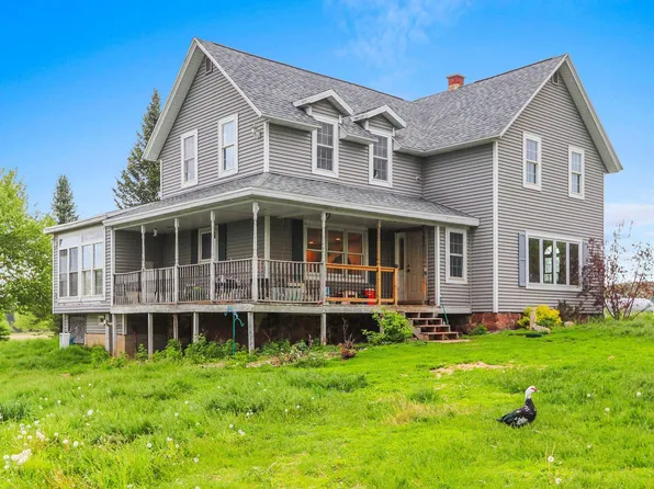 W11624 Winkle Rd, Shawano, WI 54166