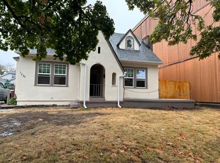 1525 N Rosa Parks Way, Portland, OR 97217