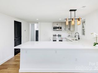 1912 5th Ave SW, Hickory, NC 28602