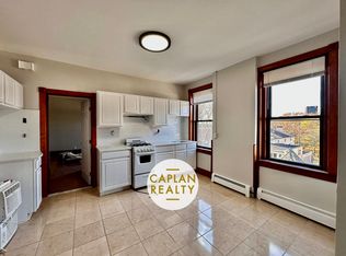 527 Chapel St #3C, New Haven, CT 06511