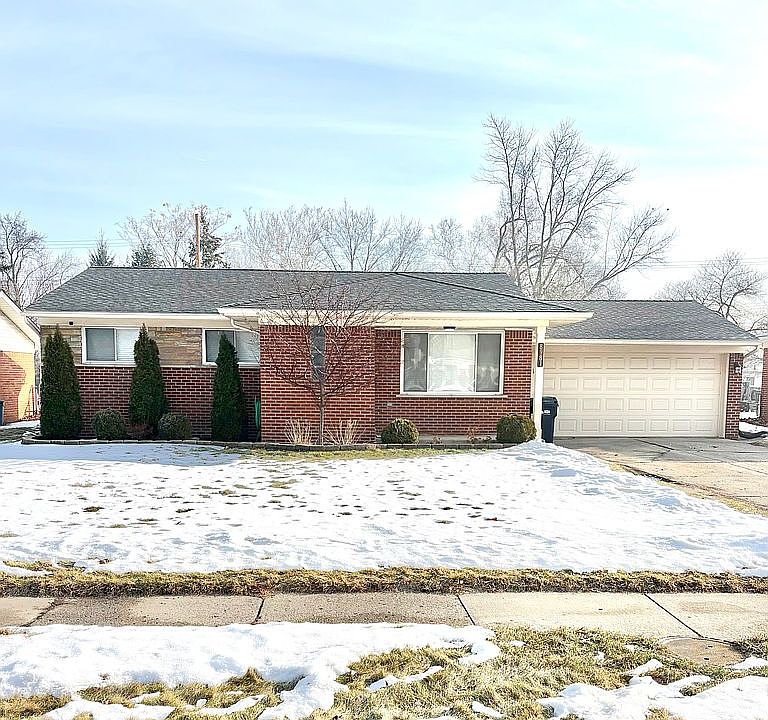 1st image of 8981 Clinton River Rd