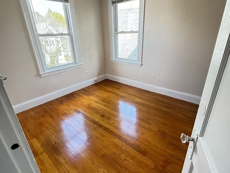 43 Atkins St #4D — Photo 4