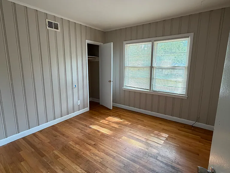 4015 Charles Dr — Photo 10
