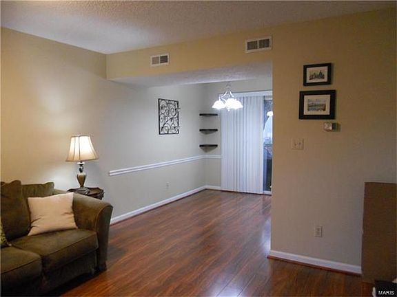 4th image of 8821 Wrenwood Ln