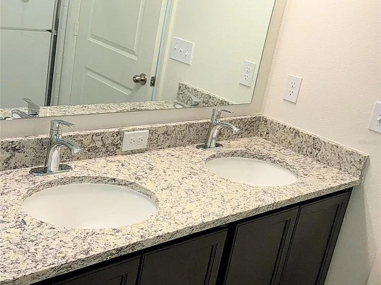 2905 Lavanda Dr — Photo 13