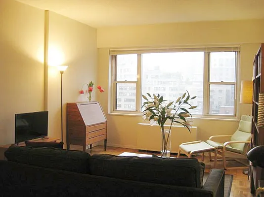 Rented by Brown Harris Stevens | media 23