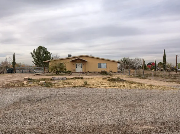261 Indian Head Rd, Tornillo, TX 79853