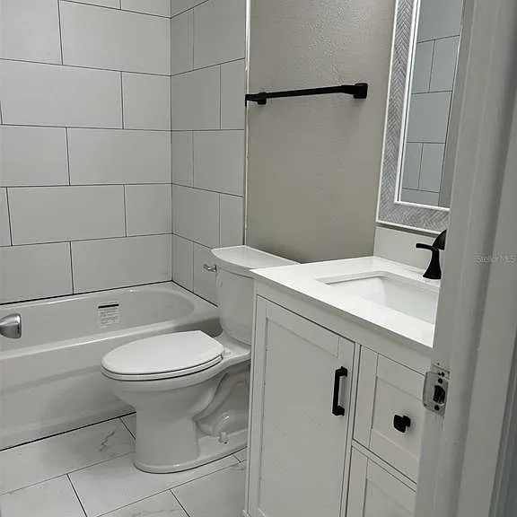 7621 Colonial Ct — Photo 15