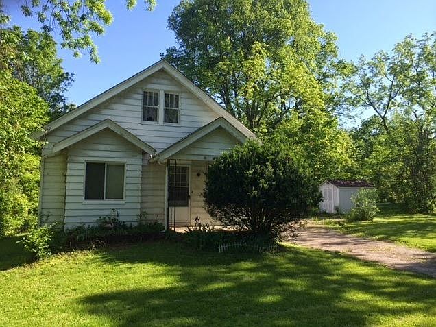 1st image of 2400 Golf Dr