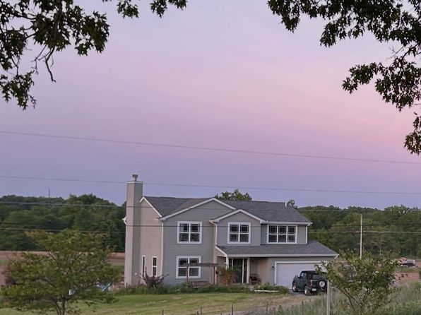 111 Kravits Ln