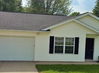 4877 S Richmond Dr, Newburgh, IN 47630