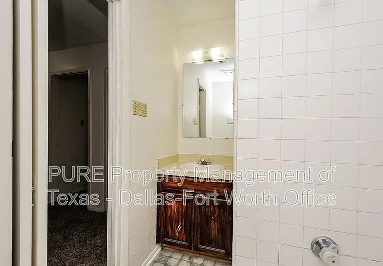 7525 Windhaven Rd — Photo 8