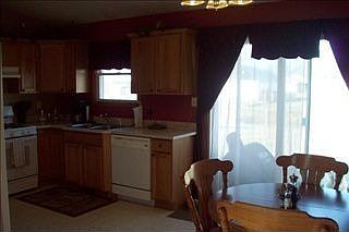 4th image of 1011 Colonial Manor Dr