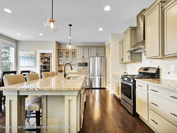 4th image of 13258 Willow Grove Dr