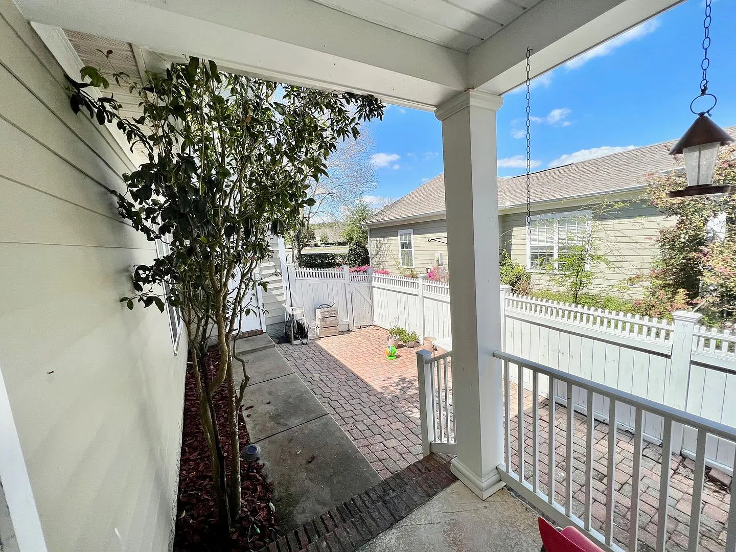 Southwood: 4016 Colleton Ct - Main Townhouse - $200 Utility Credit — Photo 3