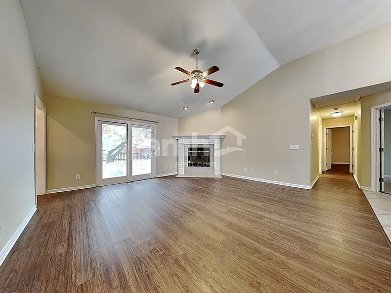 1030 Justin Ridge Way — Photo 5