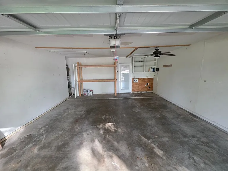4207 Woodcrest Dr — Photo 23