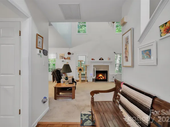 4227 Craven Hill Dr, Charlotte, NC 28216