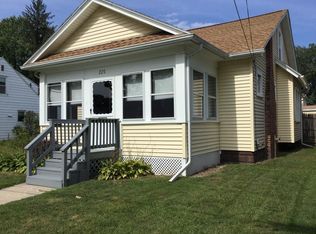 225 Osborne Ter, Springfield, MA 01104