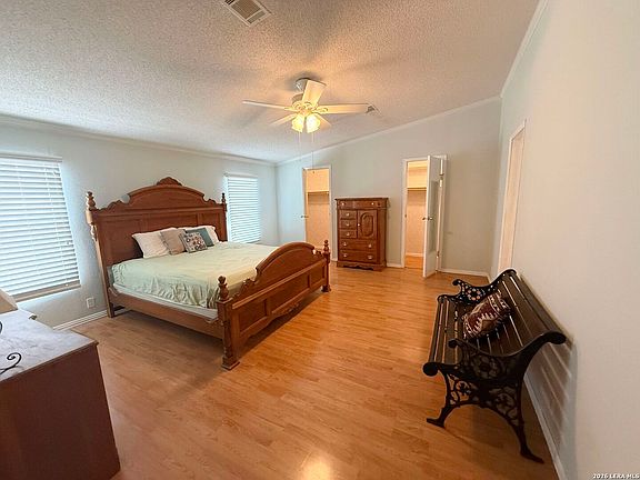 4th image of 450 Hancock