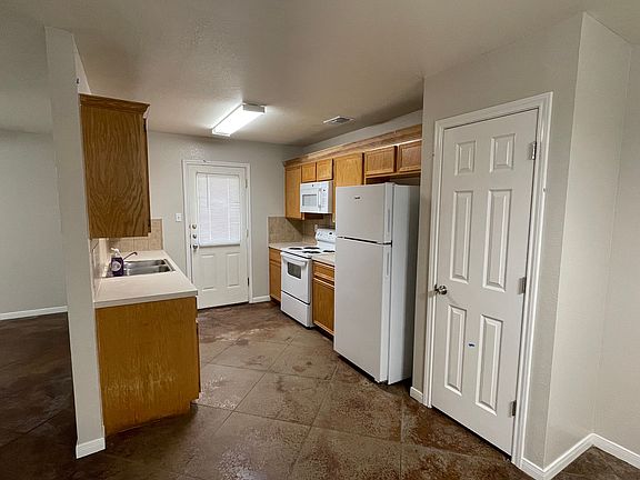 5th image of 801 Harley Dr #A