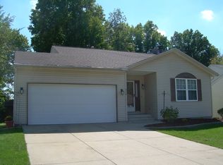 948 Elizabeth Ct, Cuyahoga Falls, OH 44221