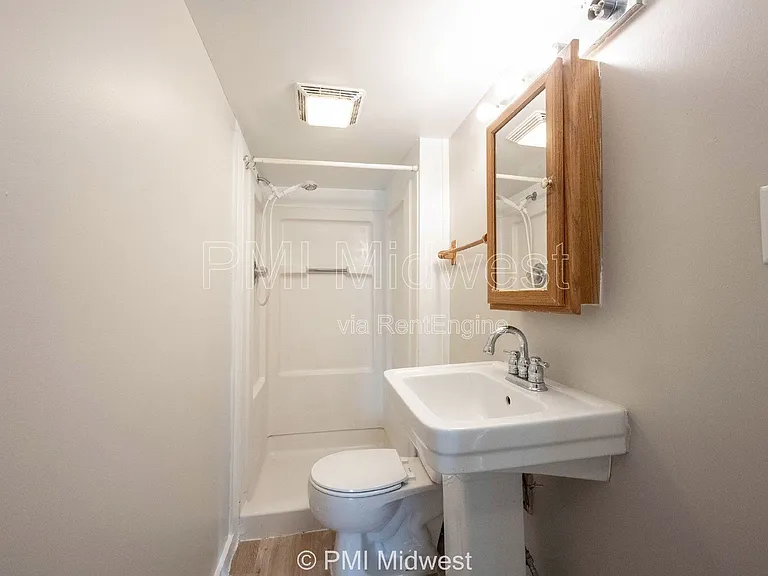156 W Main St #C — Photo 24