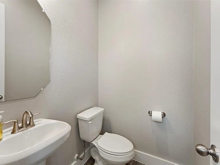 7703 Rainbow Close Ln — Photo 13