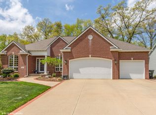 3013 Old Orchard Rd NE, Cedar Rapids, IA 52402