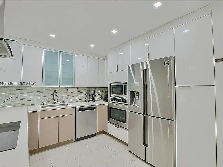 1 bed, 1.0 bath, 1170 sqft, $1,325 — Photo 4