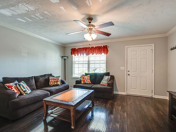 5th image of 2505 Jackalope St
