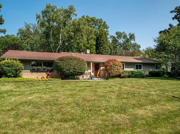 7828 North Berwyn AVENUE, Glendale, WI 53209