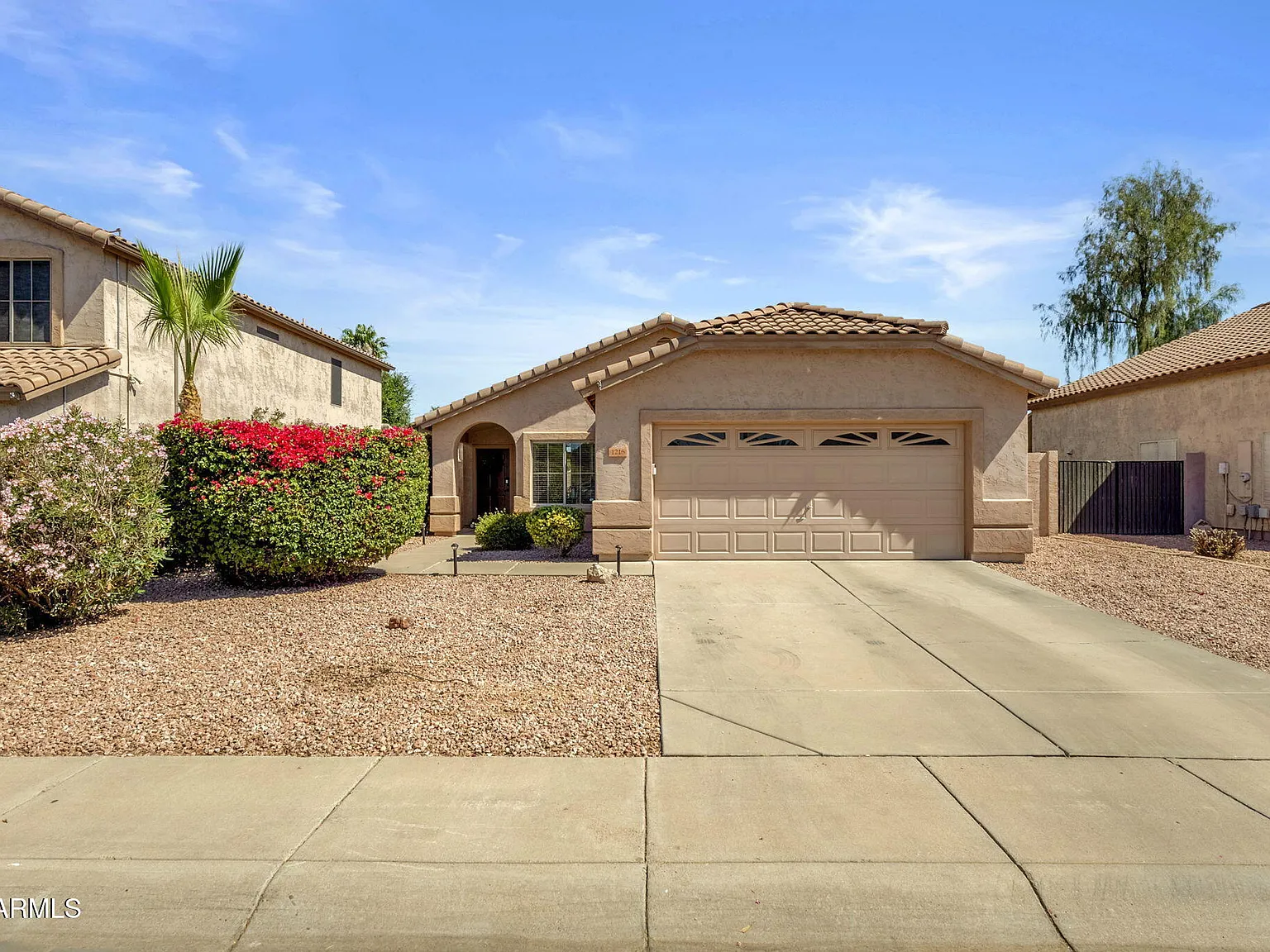 3 bed, 2.0 bath, 1358 sqft, $2,500 — Photo 4