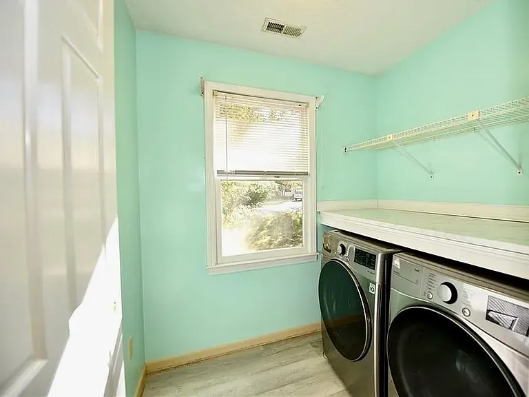510 Squire Cir — Photo 20