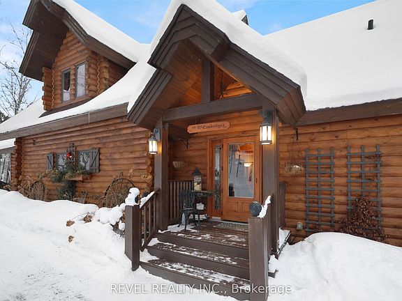 2nd image of 28 Beaver Pond Rd