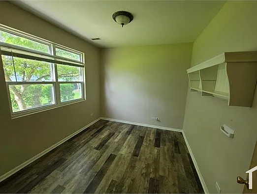4 bed, 1350 sqft, $3,099 — Photo 4