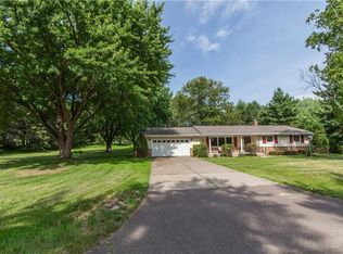 7204 Timber Ridge Ln, Eau Claire, WI 54701