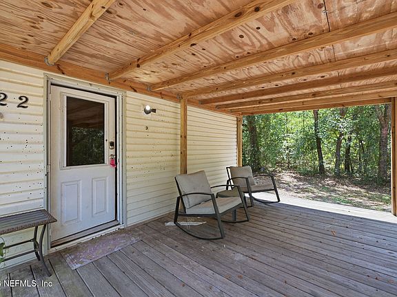 2nd image of 122 POPLAR Drive
