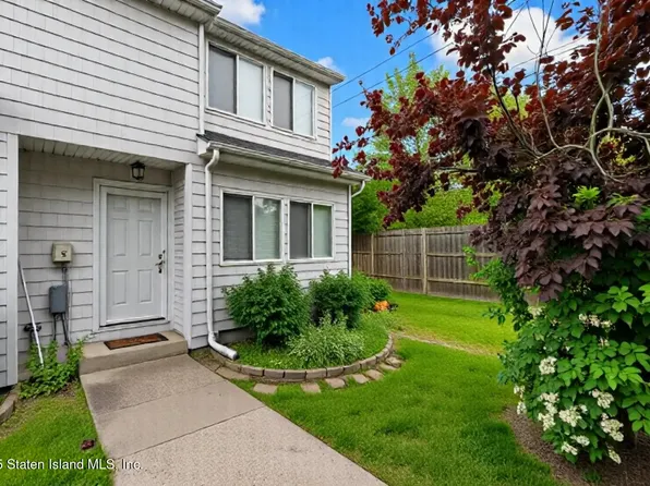 80 Dinsmore St APT A, Staten Island, NY 10314