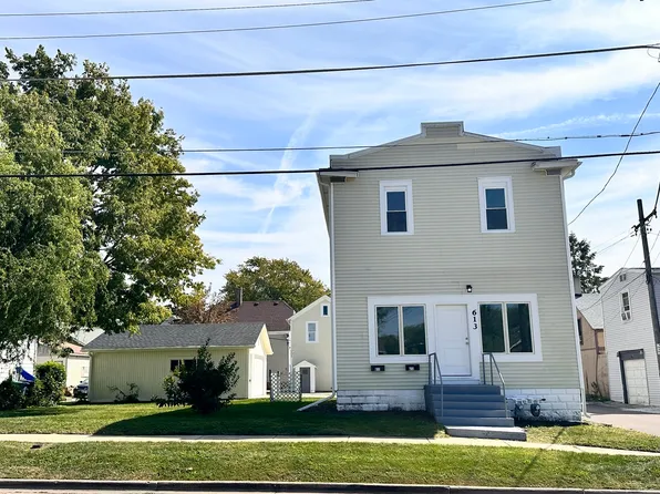 611-613 High St, Aurora, IL 60505