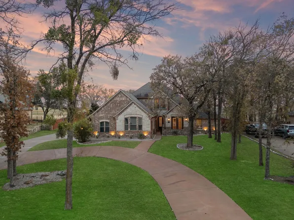 5829 Lakeside Dr, Fort Worth, TX 76179