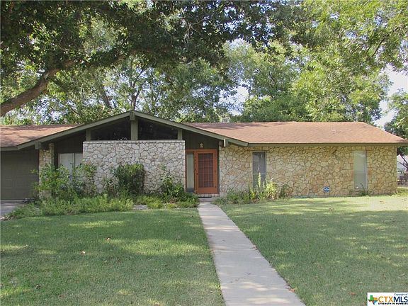 3rd image of 1434 Canary Ln